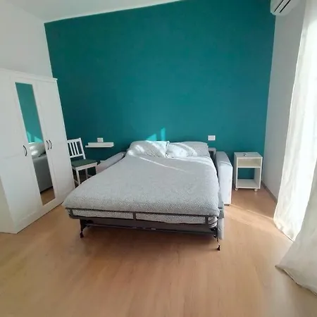 Apartment Aura Bari
